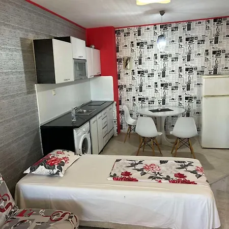 One-bedroom Stella In Avenue Complex Apartment Slantschew brjag